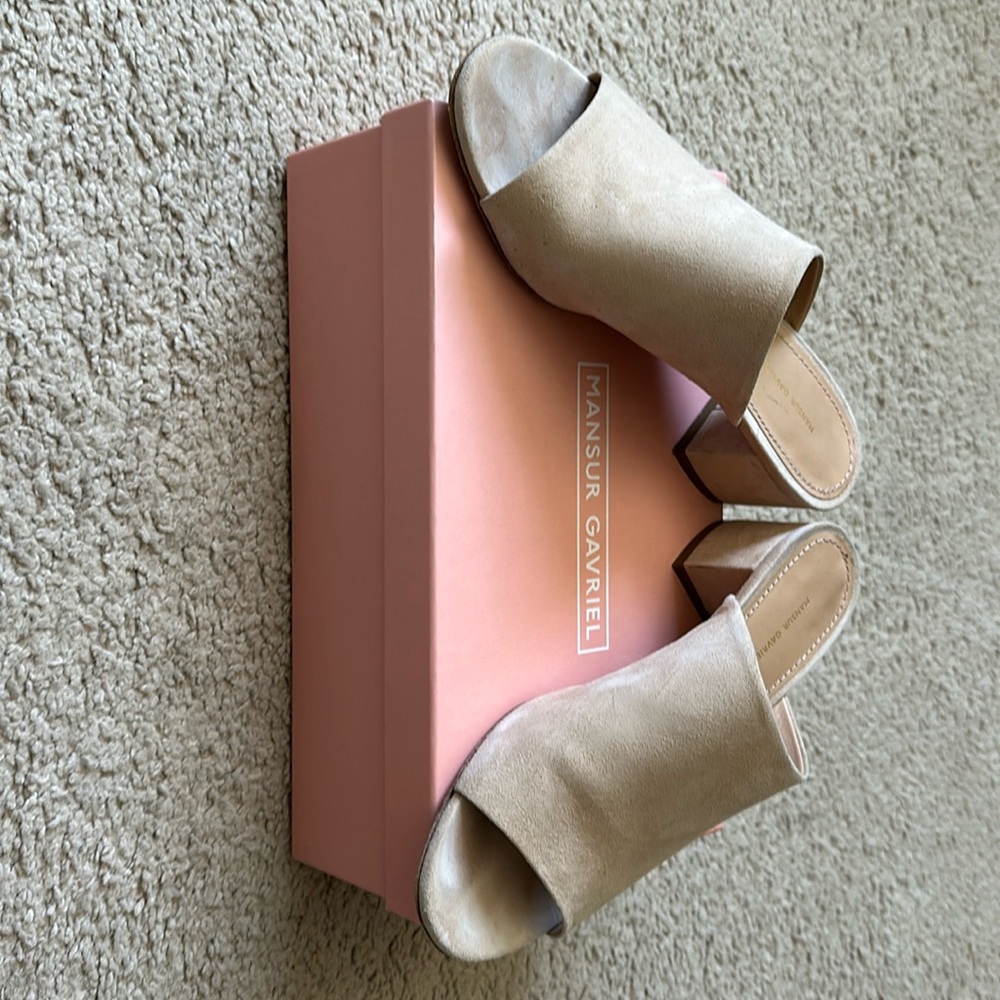 Mansur Gavriel suede 40mm mule in sand color